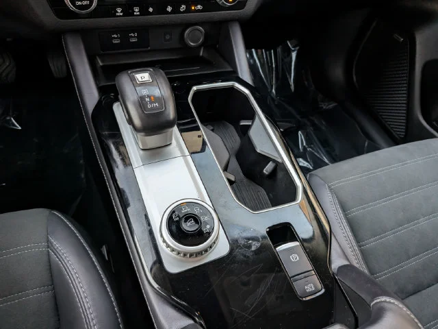 Used 2025 Black Mitsubishi SE image 26