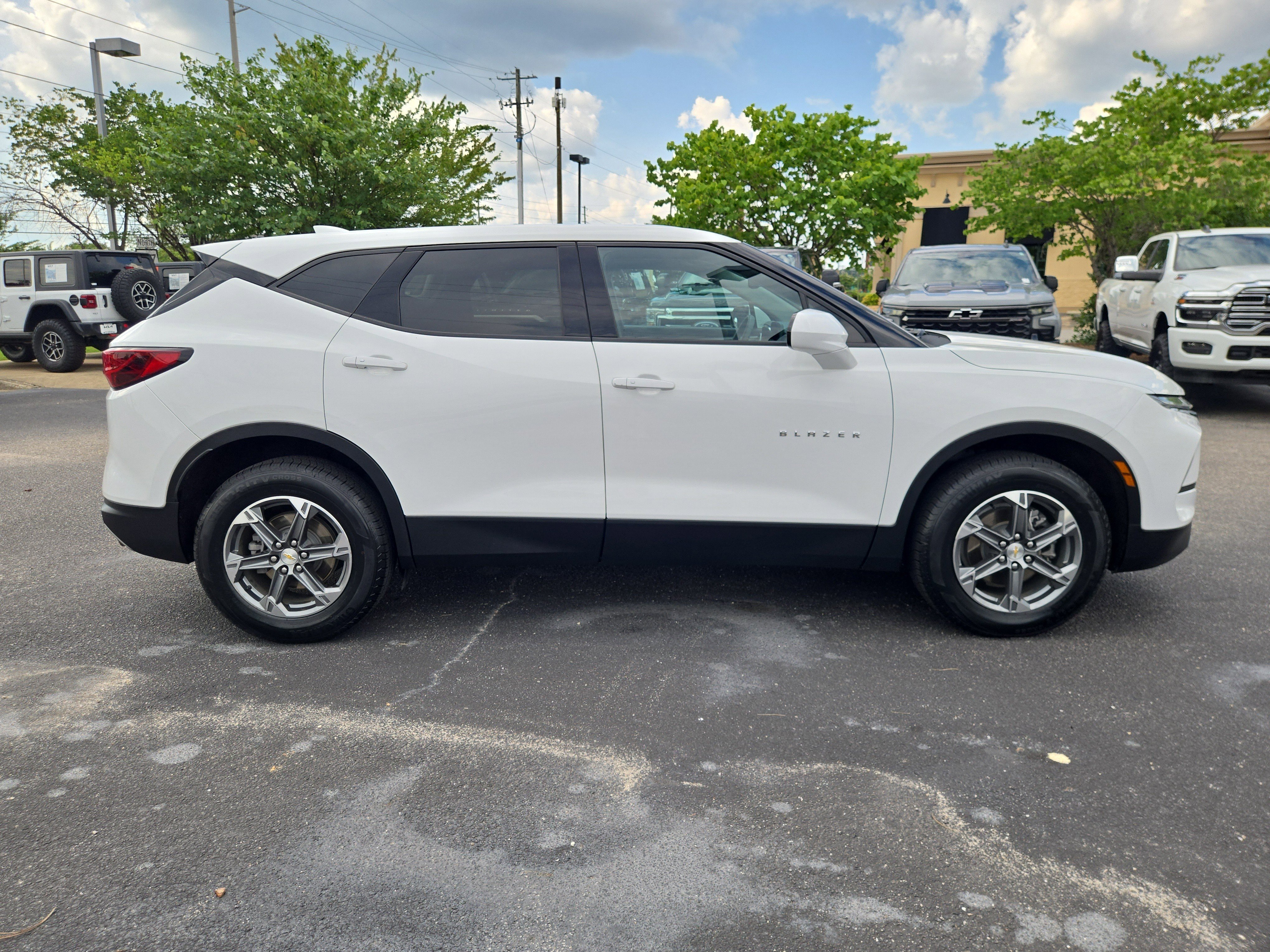 2023 Chevrolet Blazer 2LT - Photo 6