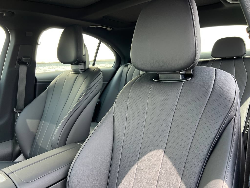 New 2026 MANUFAKTUR Alpine Grey Mercedes-Benz E 350 image 50