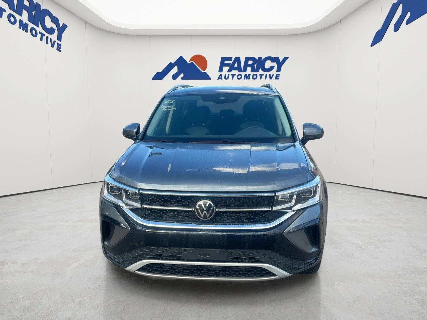 Used 2024 Platinum Gray Metallic Volkswagen SEL image 3