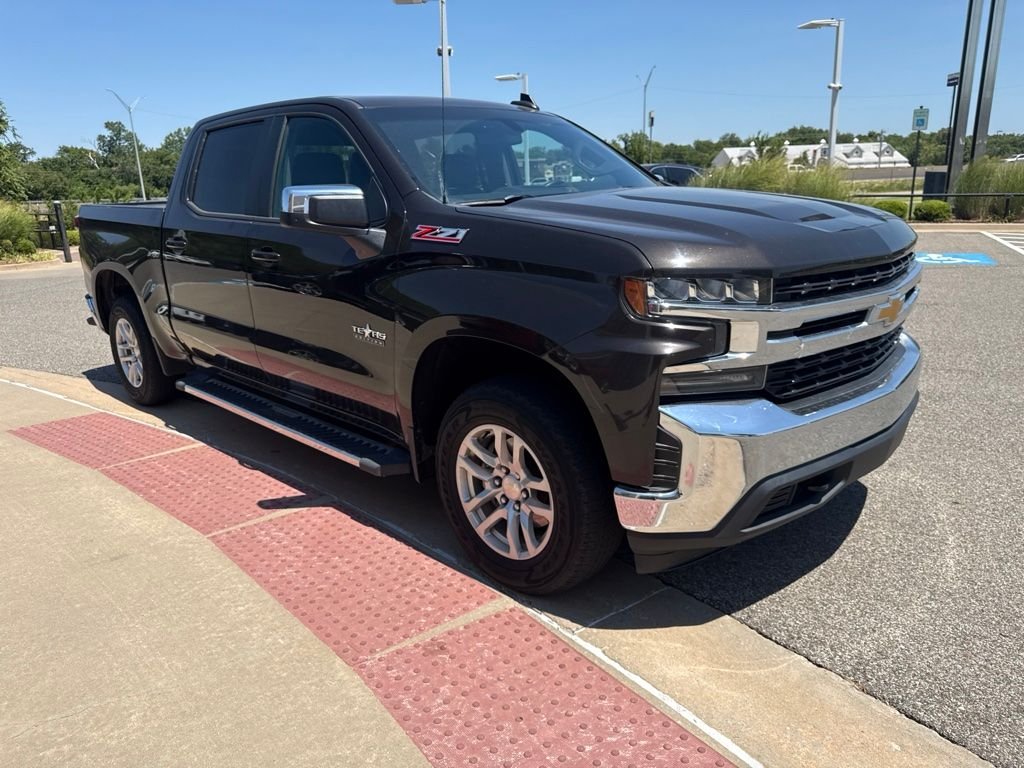 Used 2019 Brown Chevrolet LT image 3