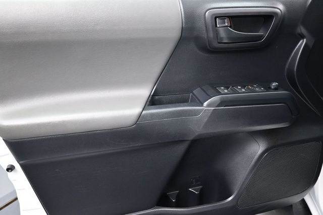 Used 2020 White Toyota SR image 16