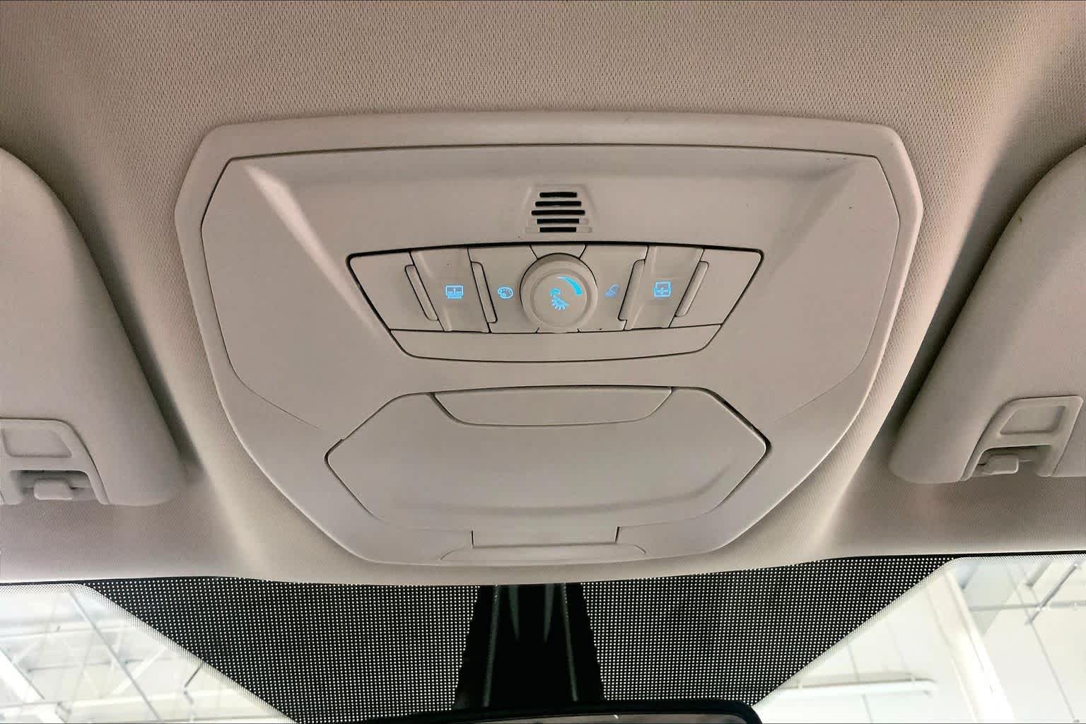 Used 2014 White Platinum Metallic Tri-Coat Ford Titanium image 34