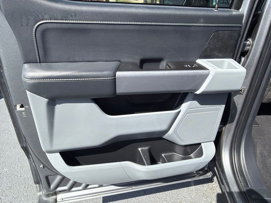 Used 2023 Gray Ford XLT image 12