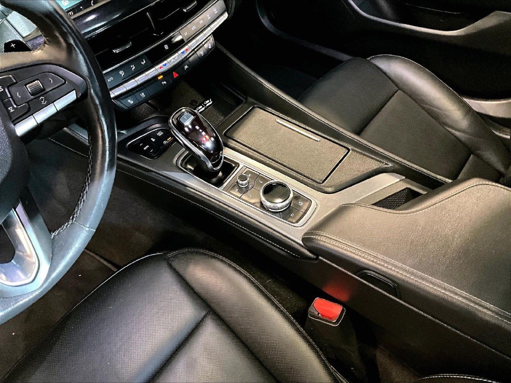 Used 2023 White Cadillac Luxury image 20