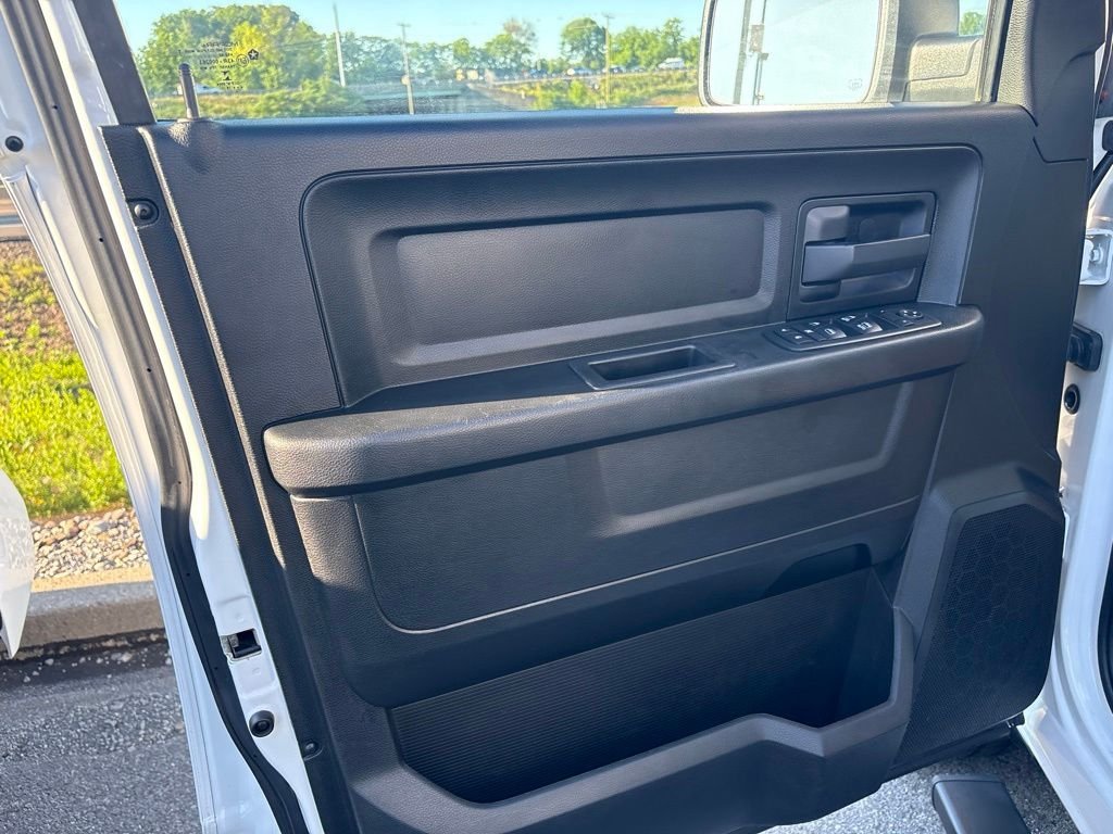 Used 2018 White Ram Express image 7