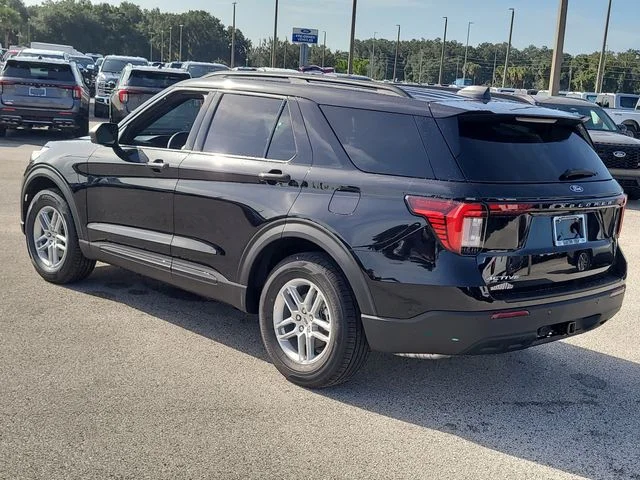 New 2027 Black Metallic Ford Active image 7