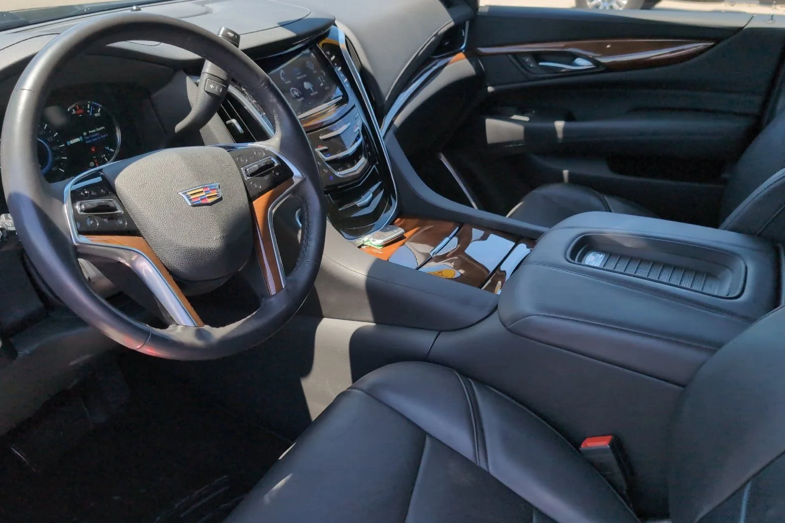 Used 2020 BLACK RAVEN Cadillac Premium Luxury image 11