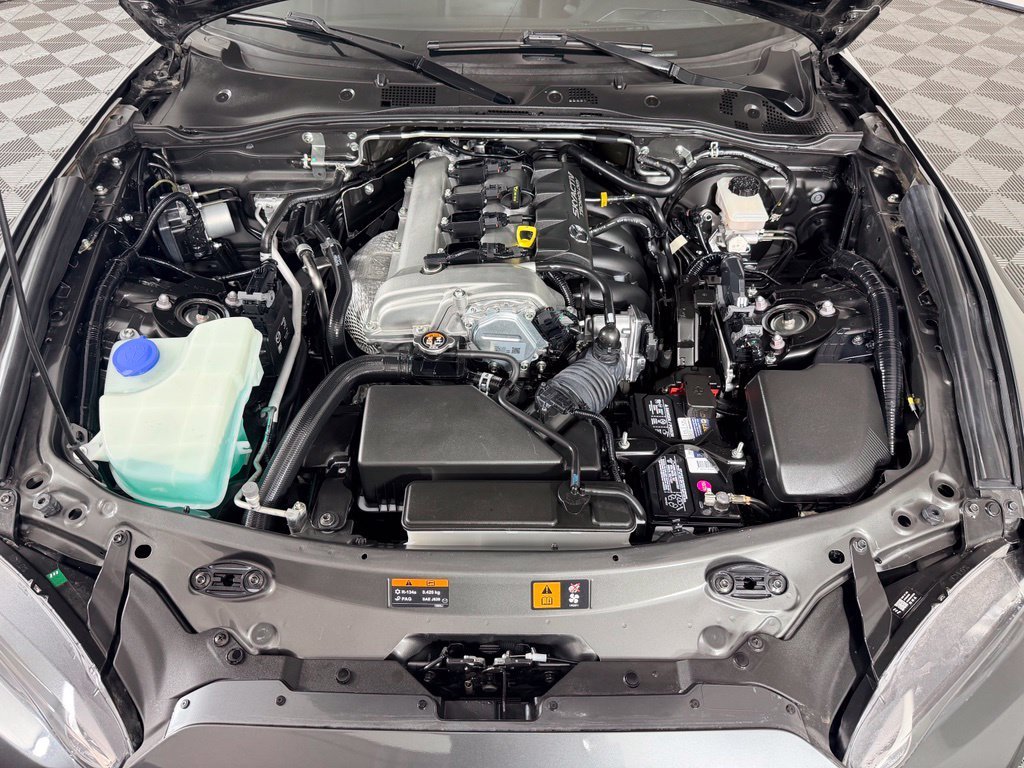 Used 2017 Red Mazda Grand Touring image 37