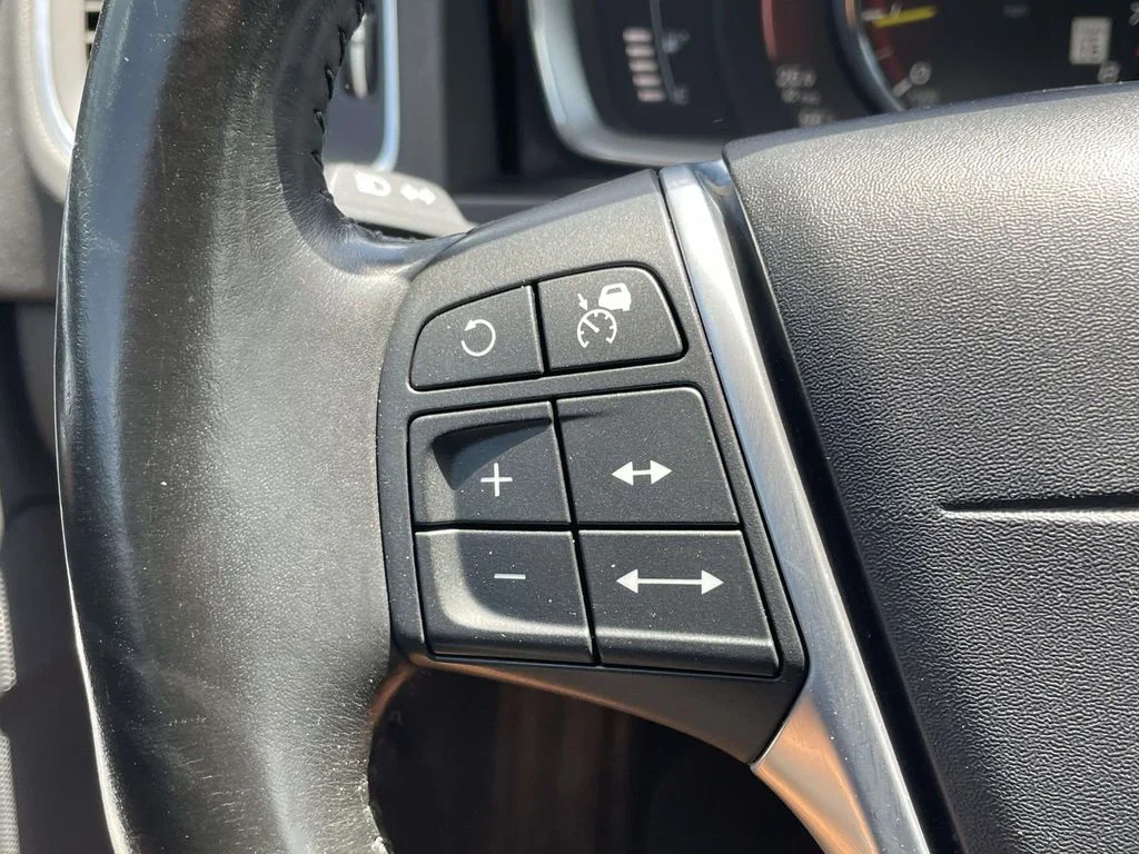 2018 Volvo S60 Platinum - Photo 11