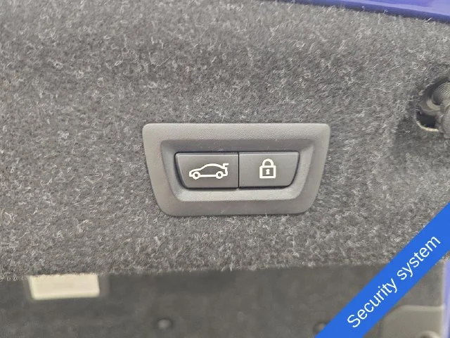 Used 2021 Portimao Blue Metallic BMW M440i xDrive image 16