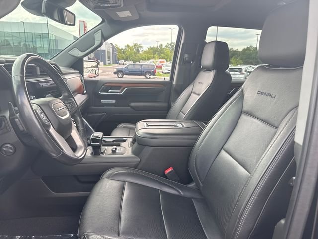 Used 2022 Black GMC Denali image 13