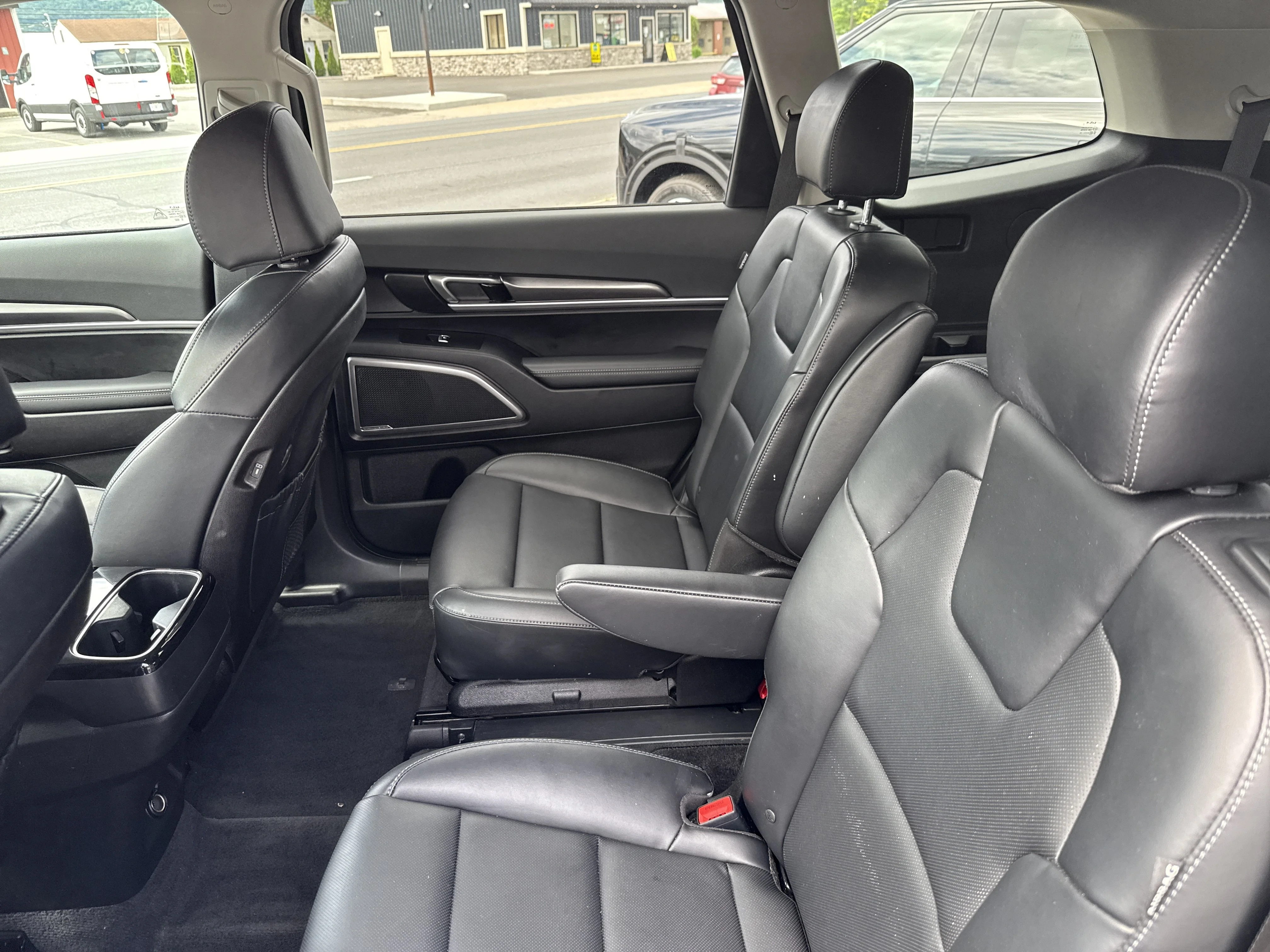 Used 2024 Ebony Black Kia S image 16