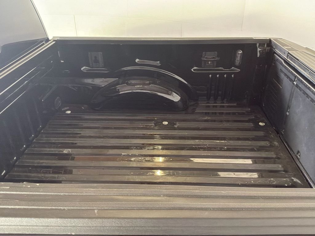 Used 2023 Black Ford Tremor image 17