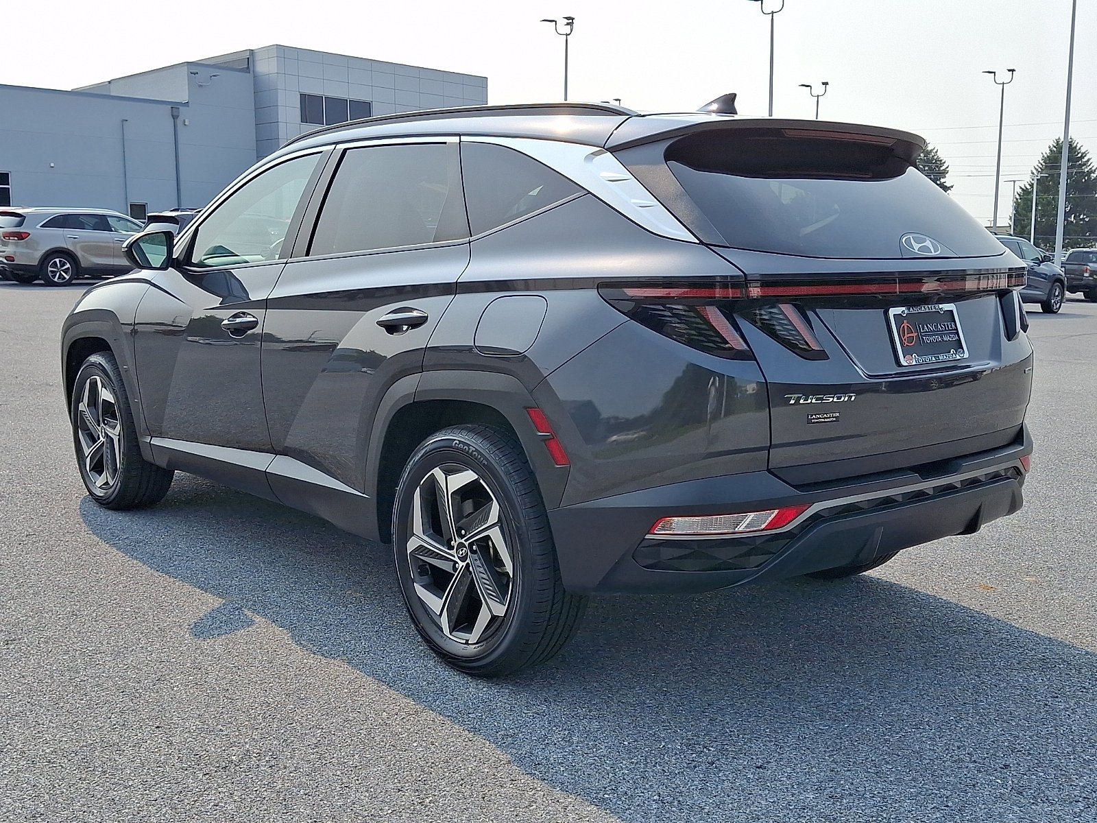 Used 2024 Dark Gray Metallic Hyundai SEL image 5