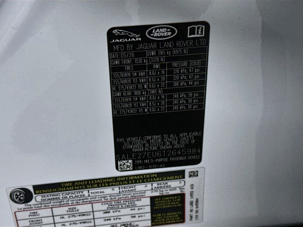 New 2026 Fuji White Land Rover X-Dynamic SE image 32