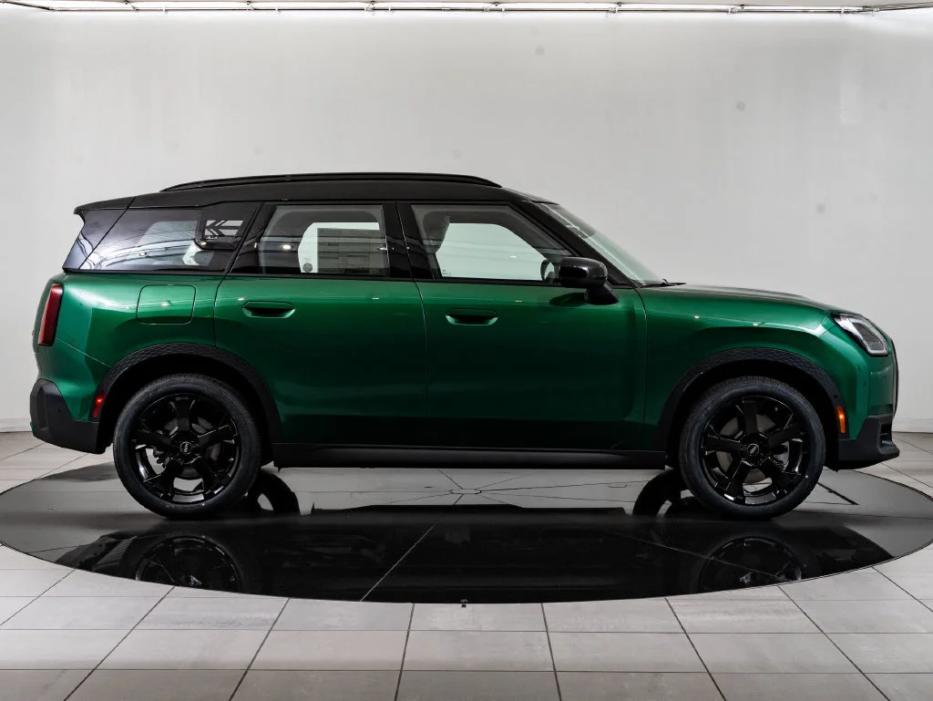 Used 2026 British Racing Green MINI Signature Plus image 11
