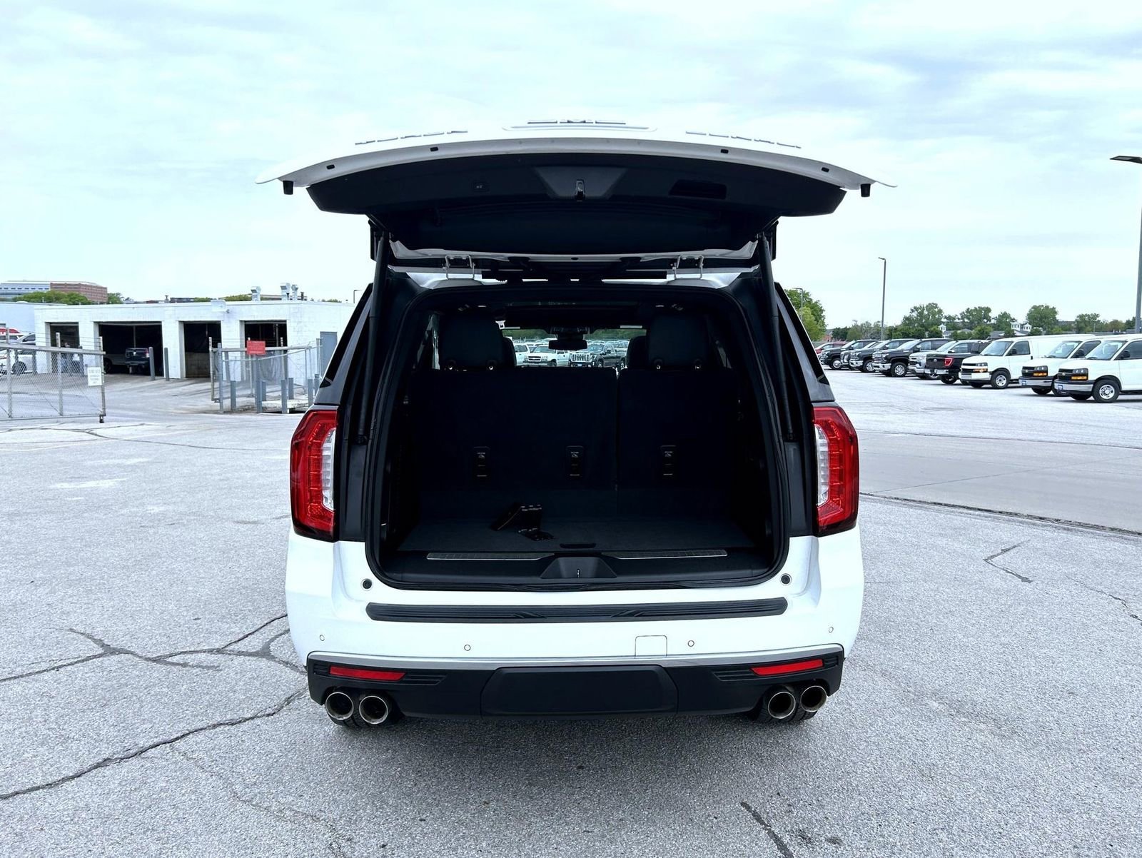 Used 2023 Summit White GMC Denali image 23