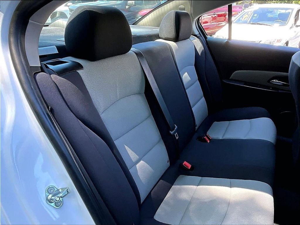 Used 2016 White Chevrolet LS image 15
