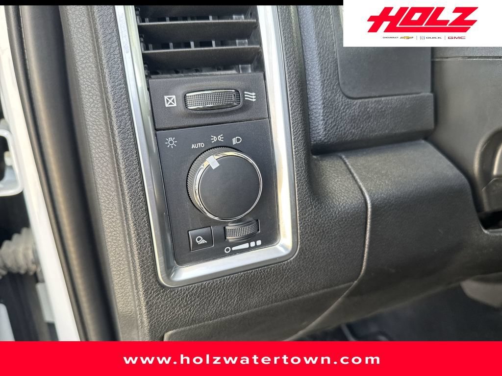 Used 2023 White Ram SLT image 20