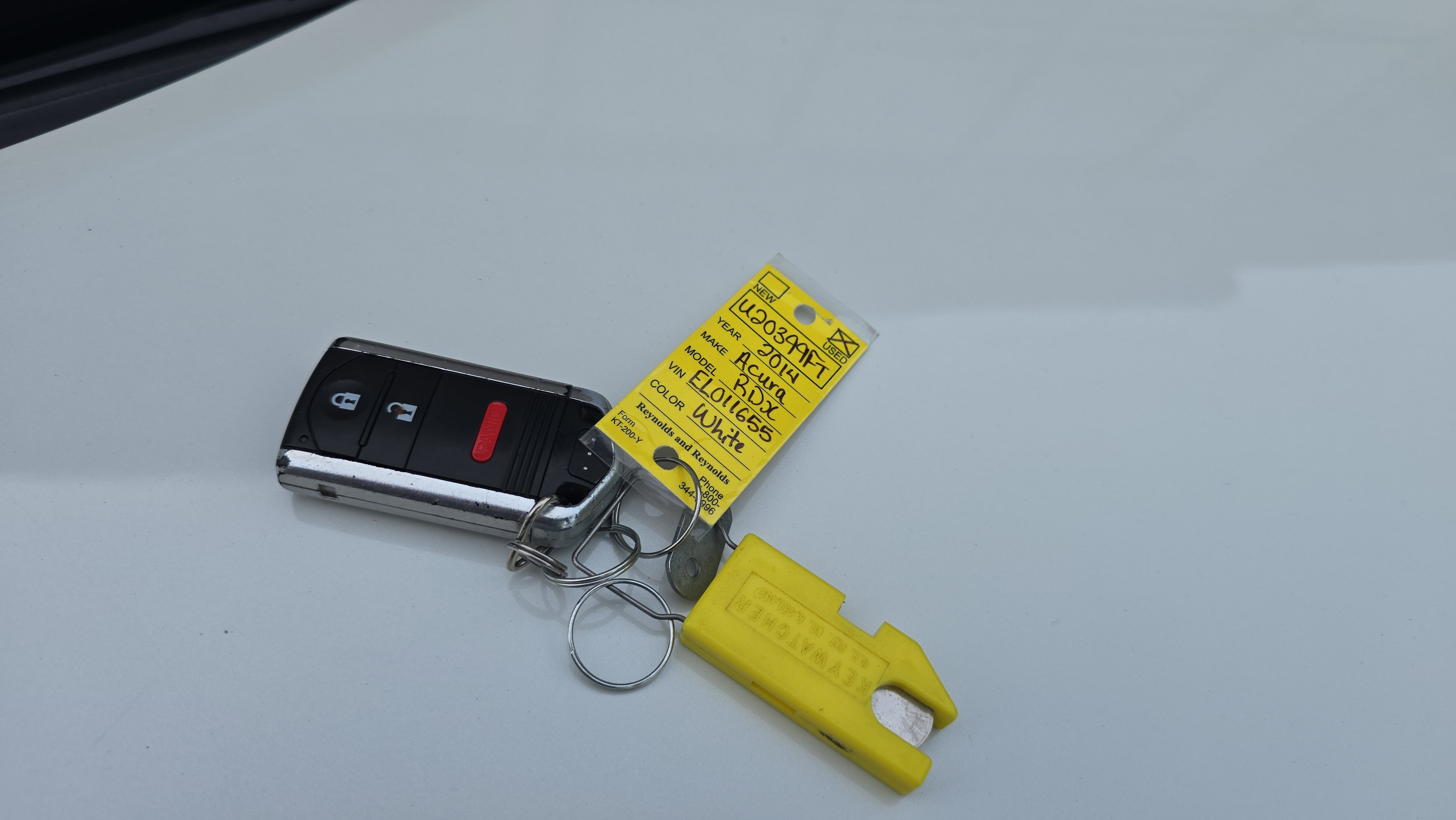 Used 2014 White Acura AWD image 32