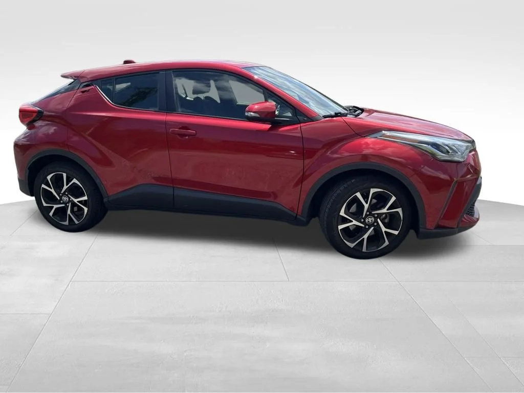 Used 2021 Red Toyota XLE image 14