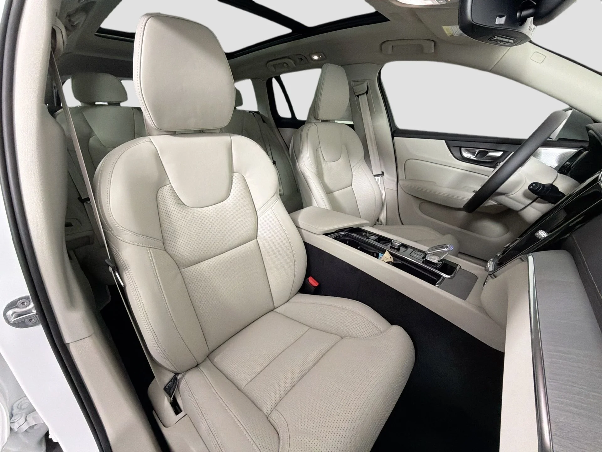 New 2026 Crystal White Volvo Ultra image 29