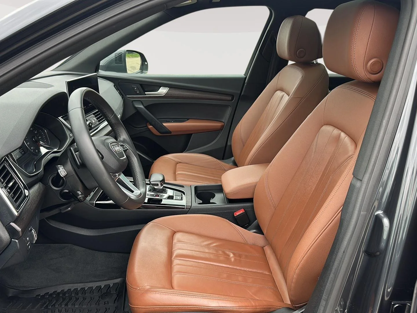 Used 2023 Manhattan Gray Metallic Audi Premium image 13