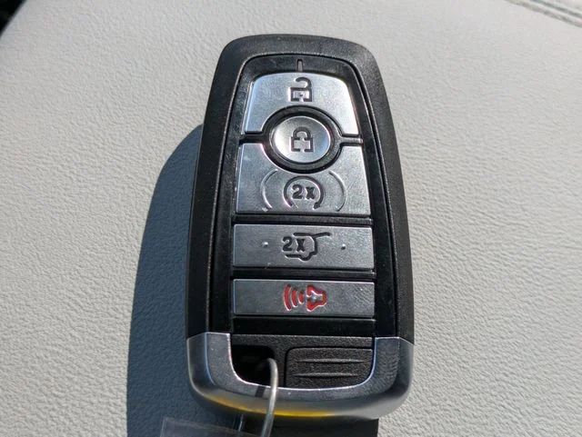 Certified Used 2025 Gray Metallic Ford Platinum image 30