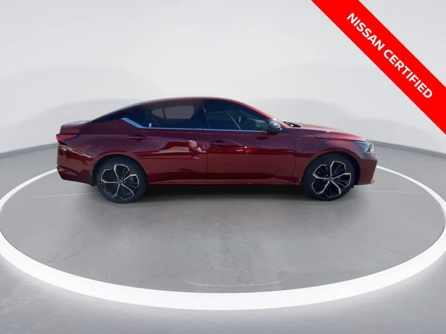 Used 2024 Red Nissan 2.5 SR image 9