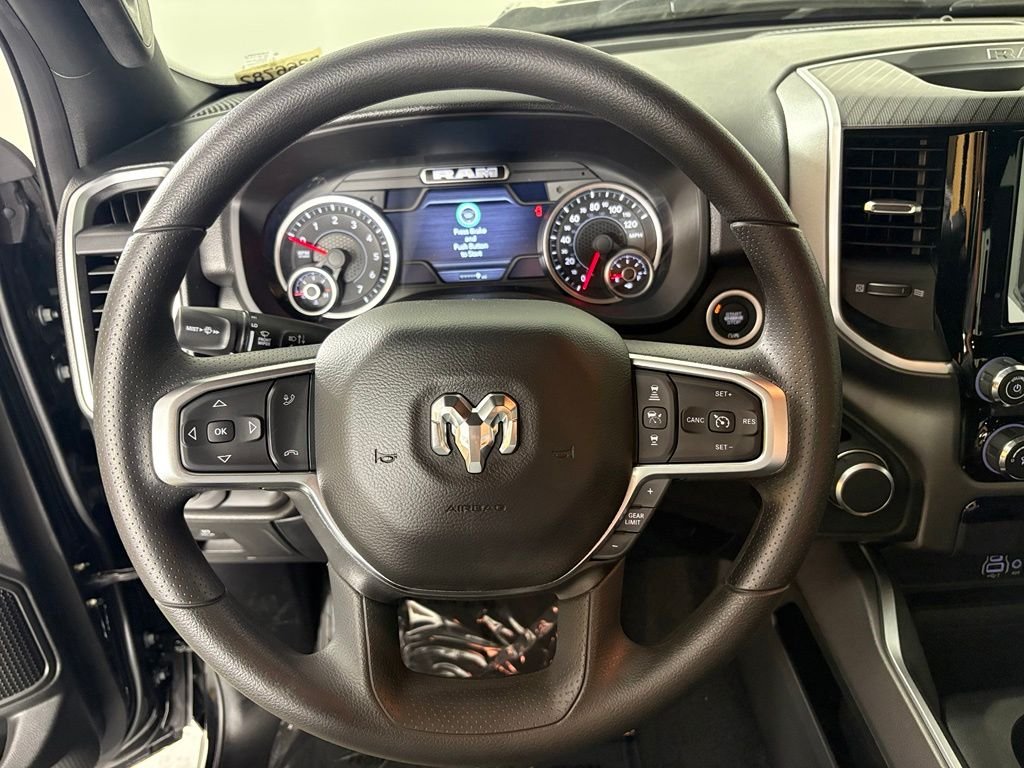 New 2026 Diamond Black Crystal Pearlcoat RAM Express image 21