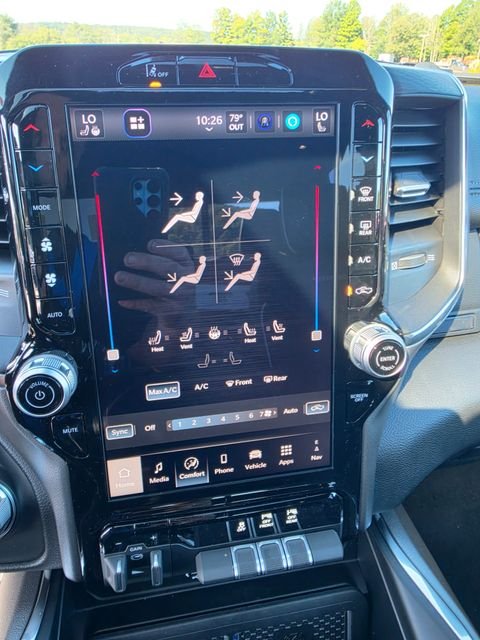 New 2027 Diamond Black Crystal Pearl-Coat Exterior Paint RAM Laramie image 18