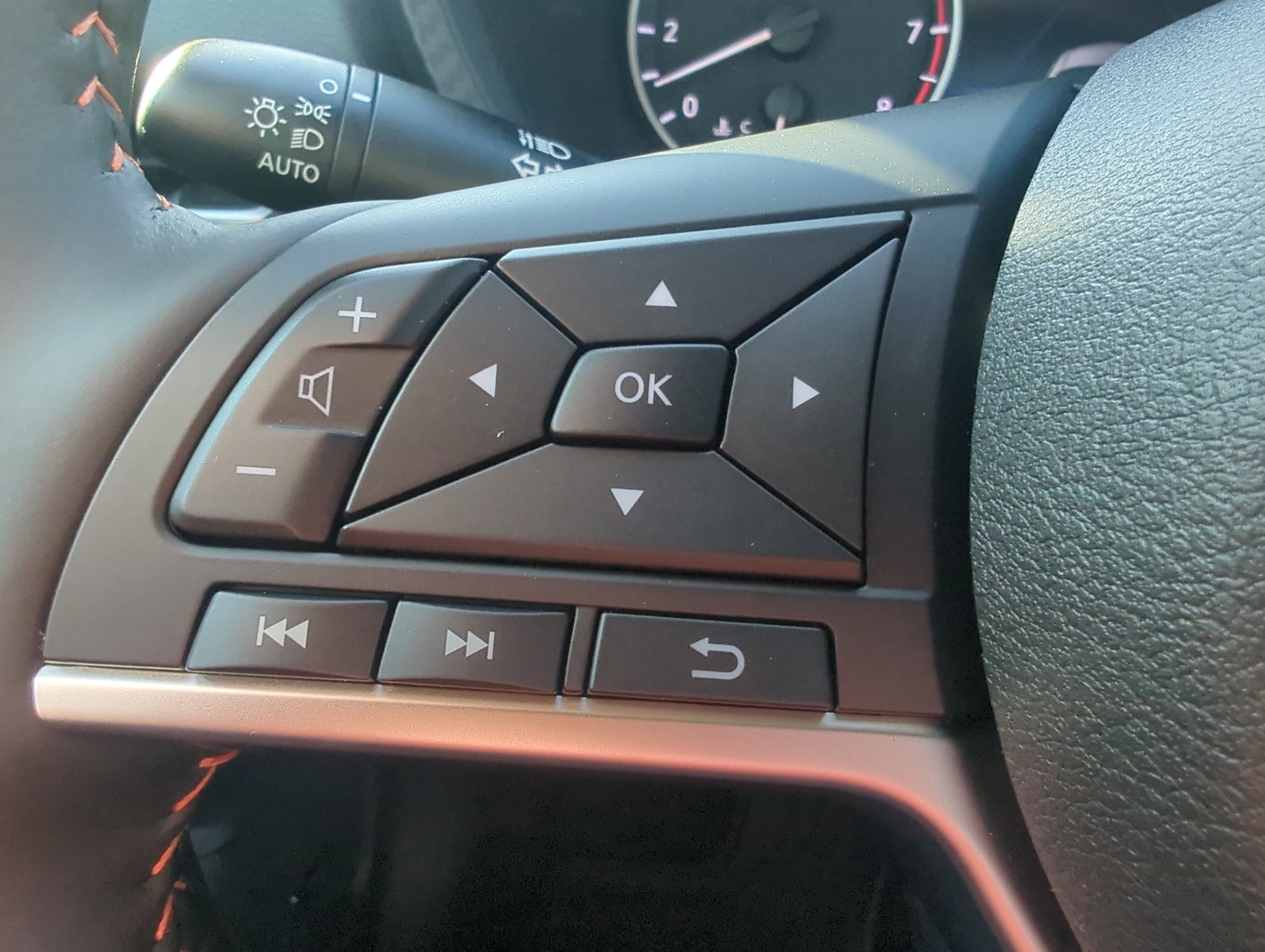 2025 Nissan Sentra SR - Photo 21