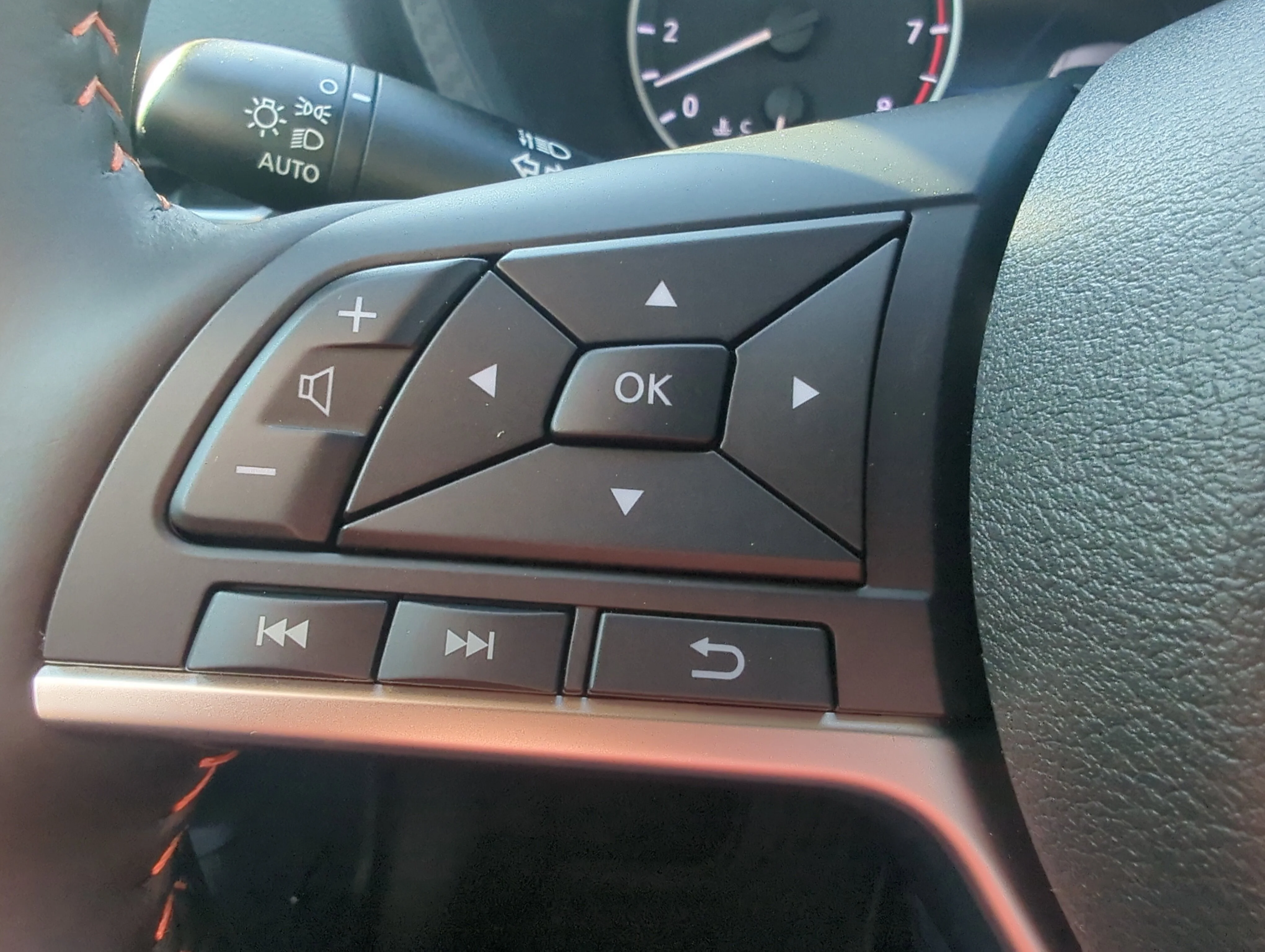 2025 Nissan Sentra SR - Photo 21