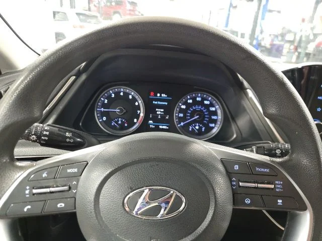 Used 2021 Black Hyundai SEL image 17