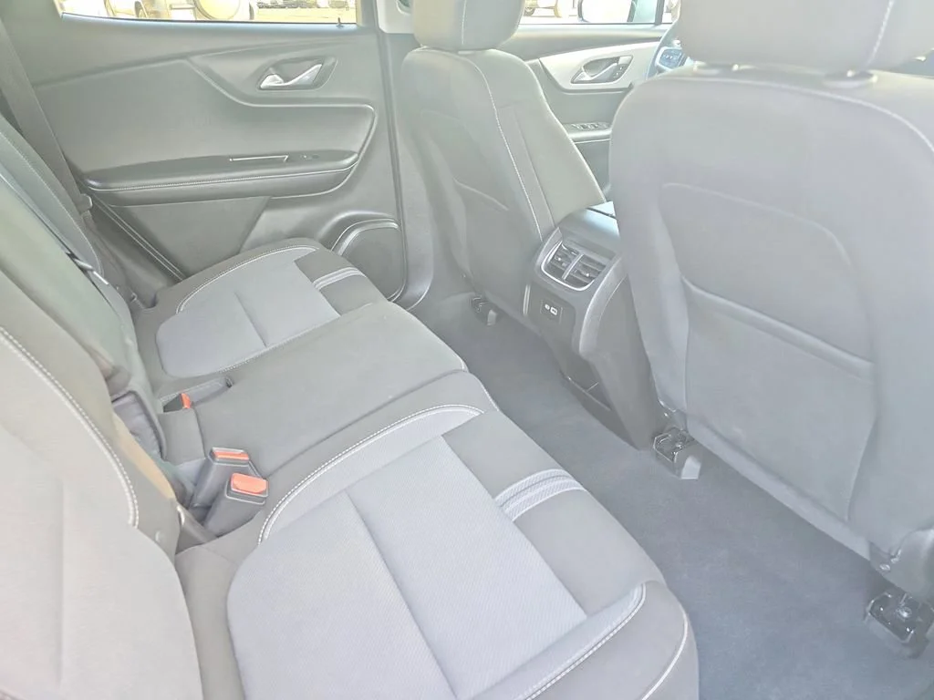 2024 Chevrolet Blazer 2LT - Photo 11