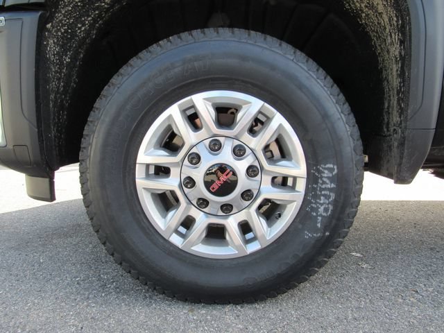New 2026 Onyx Black GMC Pro image 8