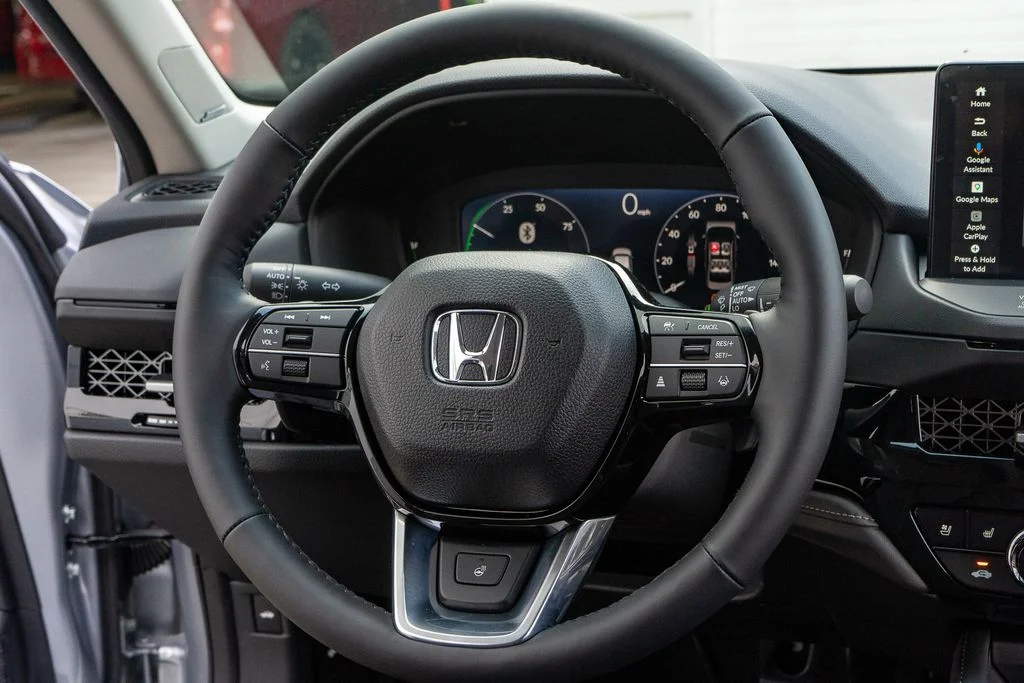 New 2026 Solar Silver Metallic Honda Touring image 17