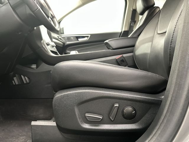 Used 2021 Gray Metallic Ford Titanium image 16