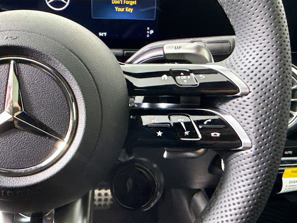 New 2026 MANUFAKTUR Alpine Gray Mercedes-Benz GLA 35 AMG® image 13