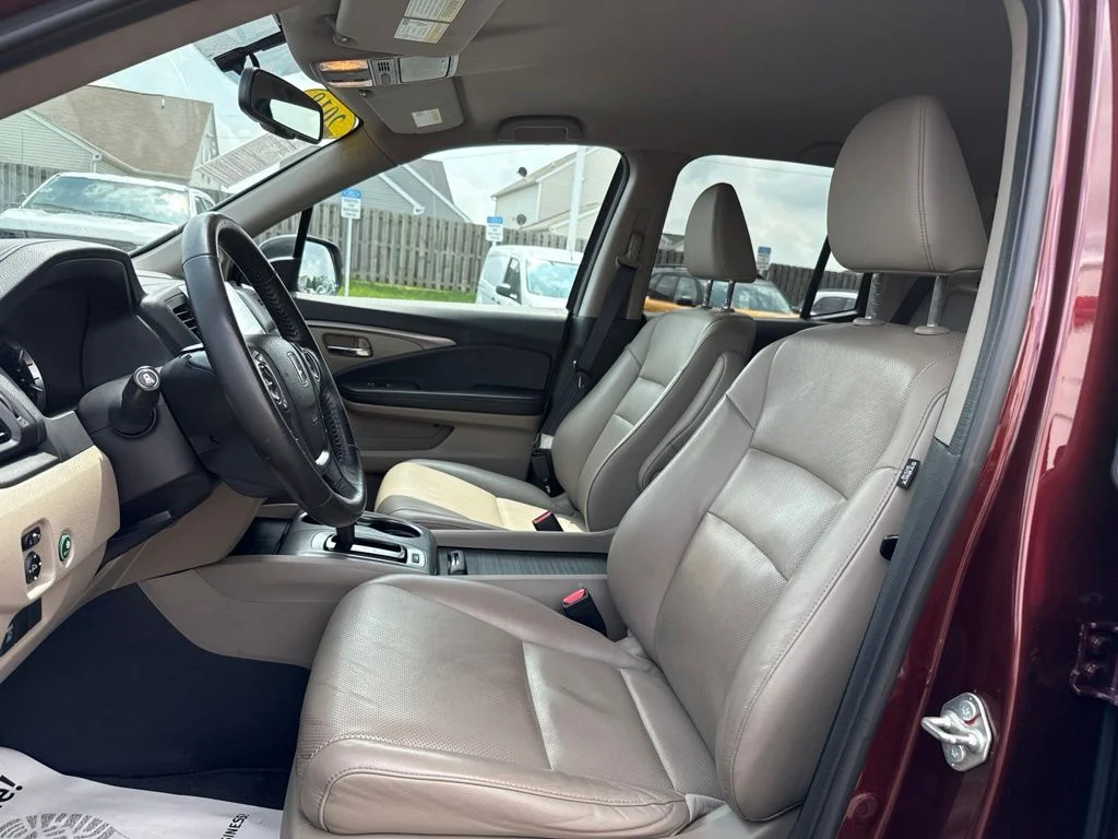Used 2018  Honda RTL-T image 4