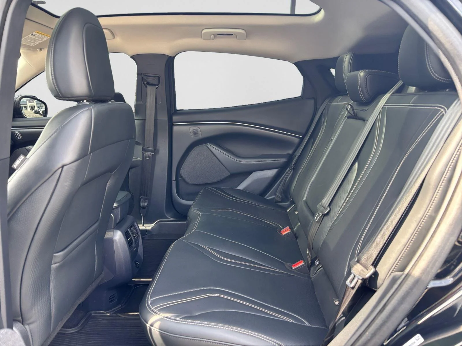Used 2023 Shadow Black Ford Premium image 40