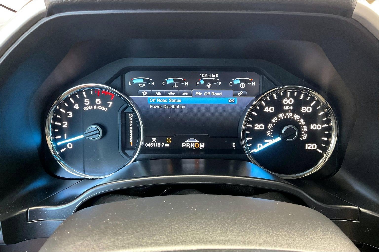 Used 2018 White Platinum Metallic Tri-Coat Ford LARIAT image 18