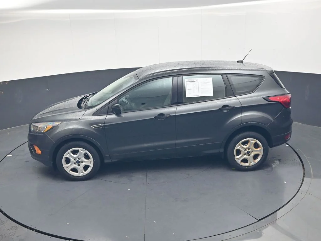 Used 2019 Gray Ford S image 37