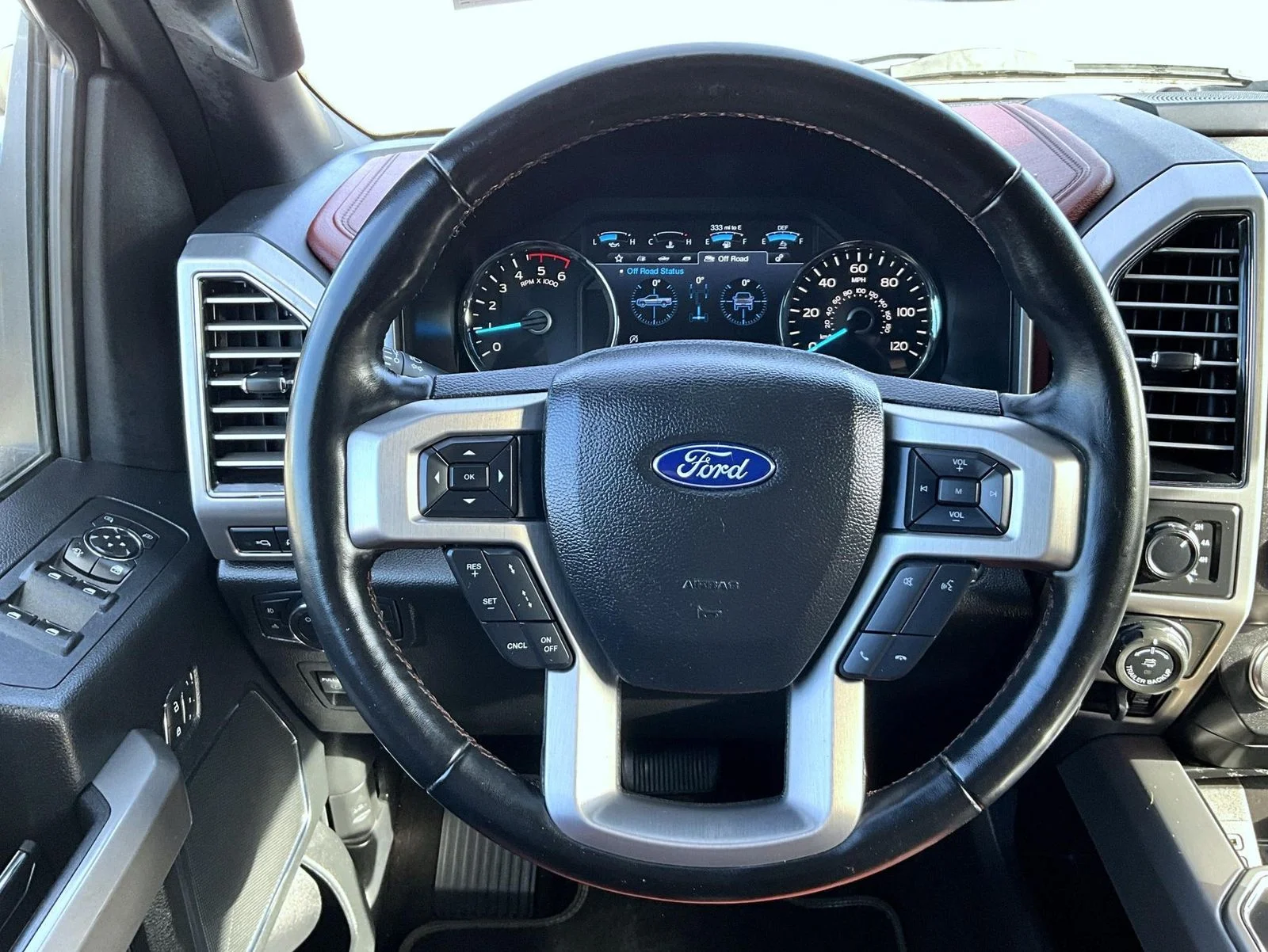 Used 2018 White Ford Platinum image 15