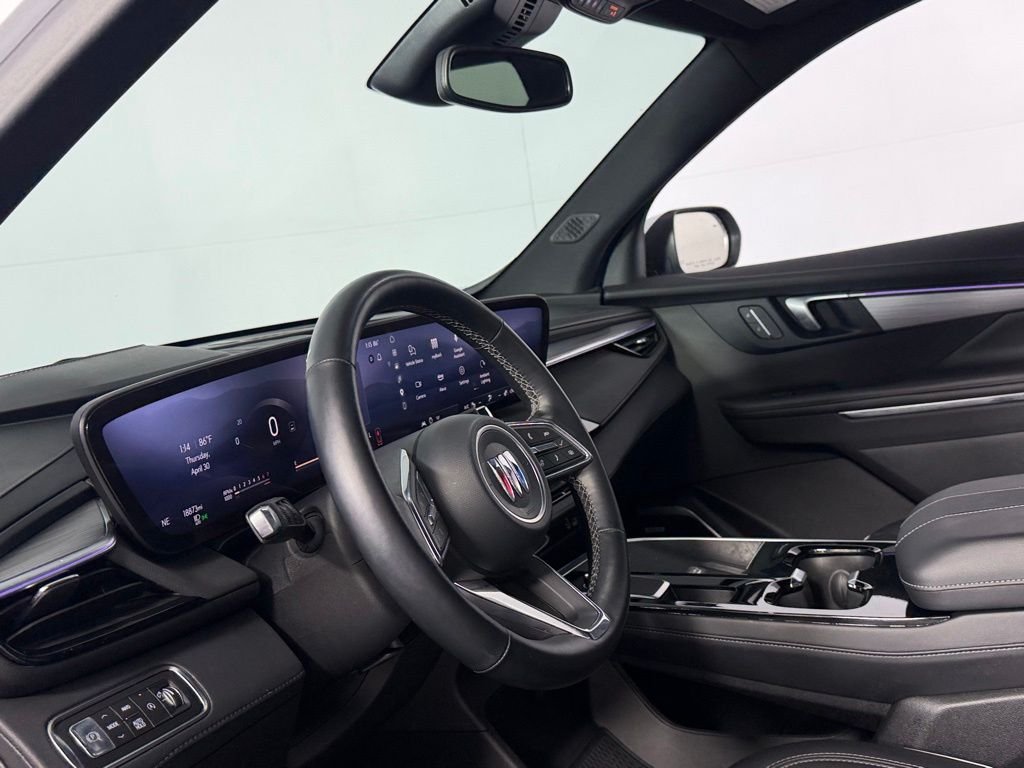 Used 2025 Summit White Buick Preferred image 20