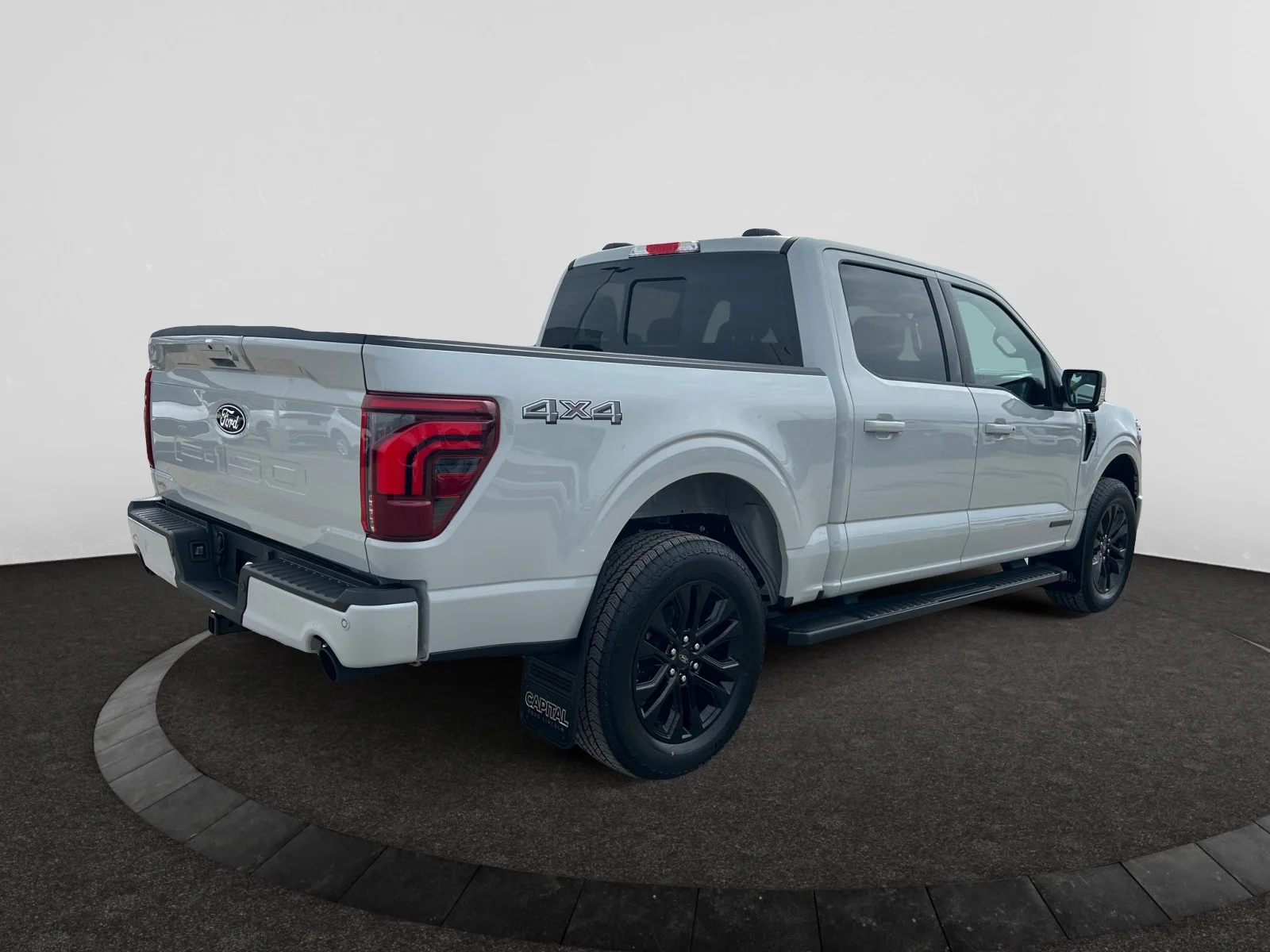 New 2026 Avalanche Ford Lariat image 5