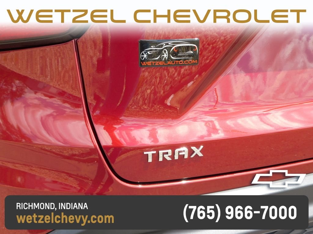 Used 2025 Red Chevrolet LT image 37