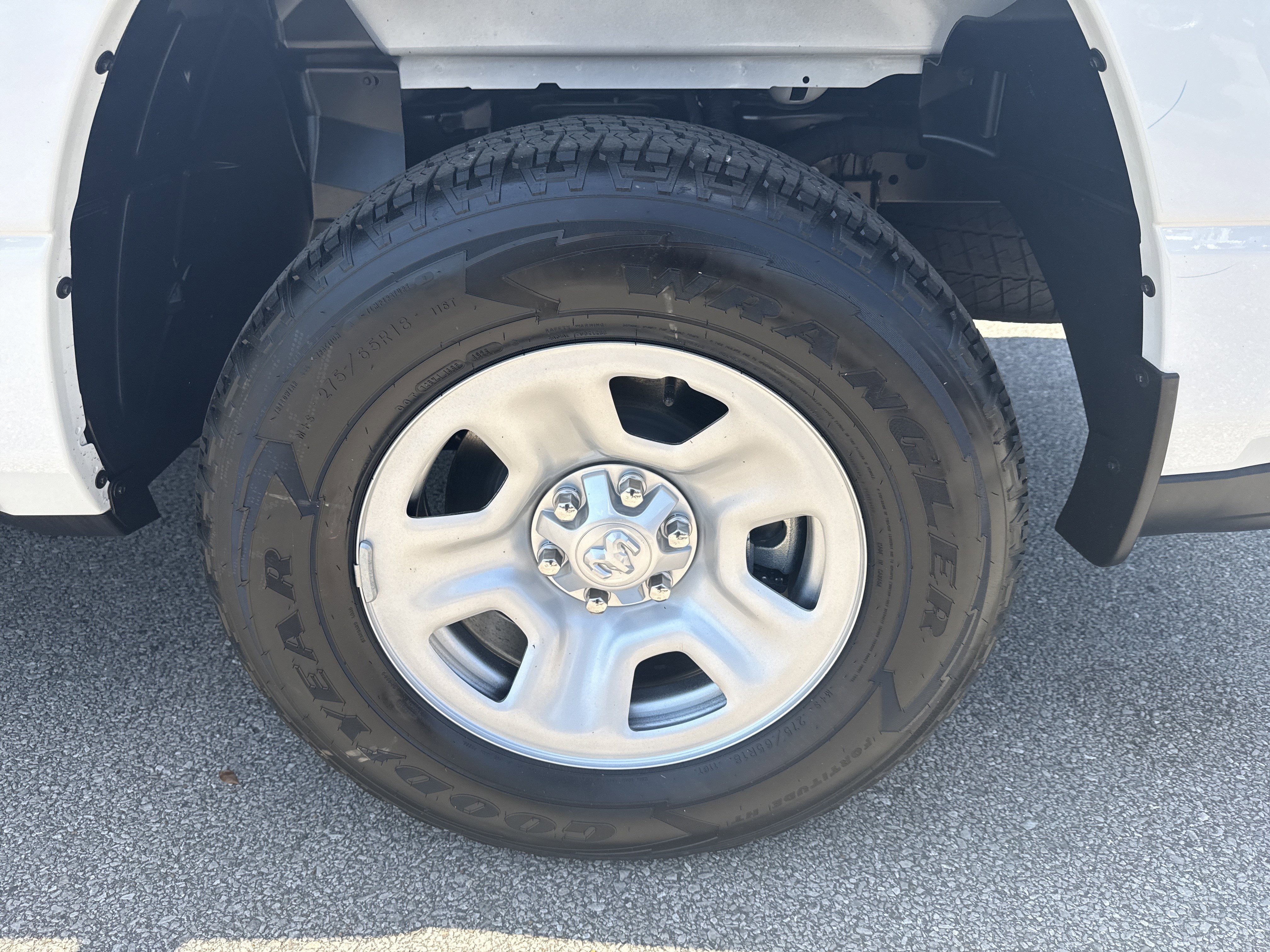New 2026 Bright White Clear-Coat Exterior Paint RAM Tradesman image 19