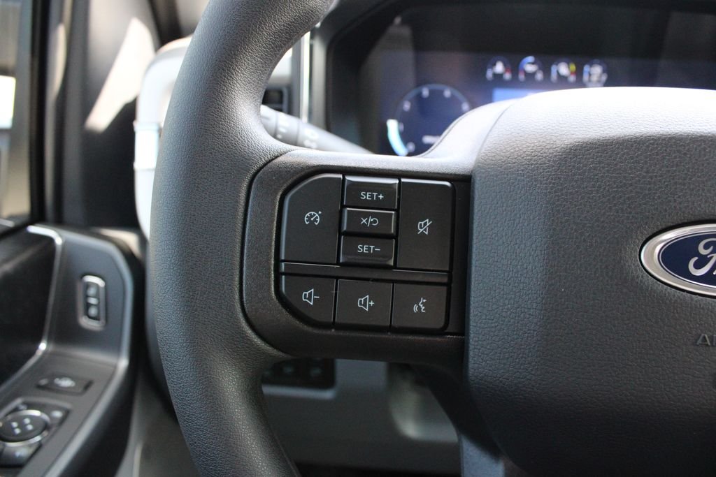 New 2026 Agate Black Metallic Ford XLT image 12